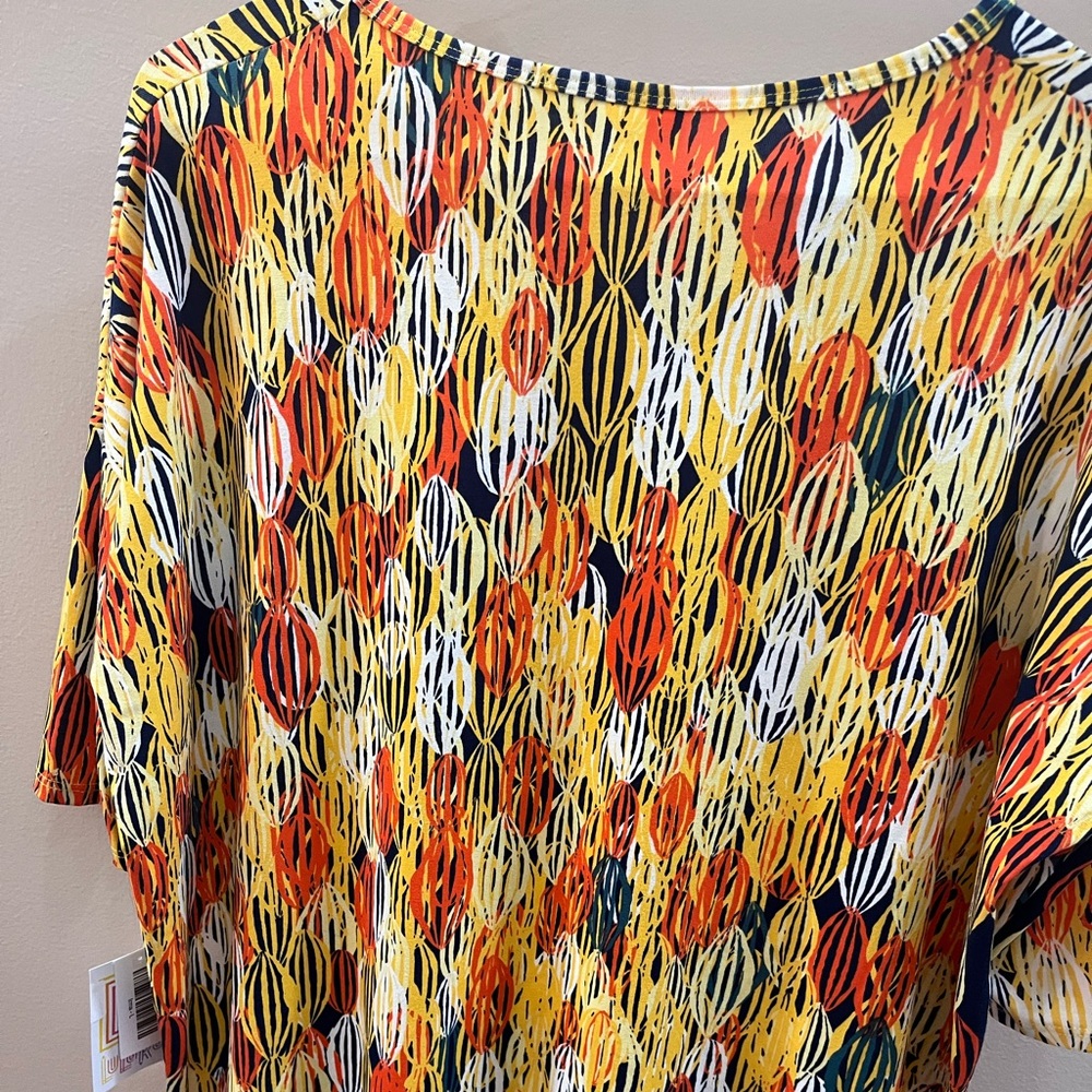 LuLaRoe Irma Tunic